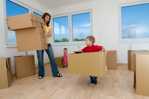 Professional movers Paddington providing organized moving support